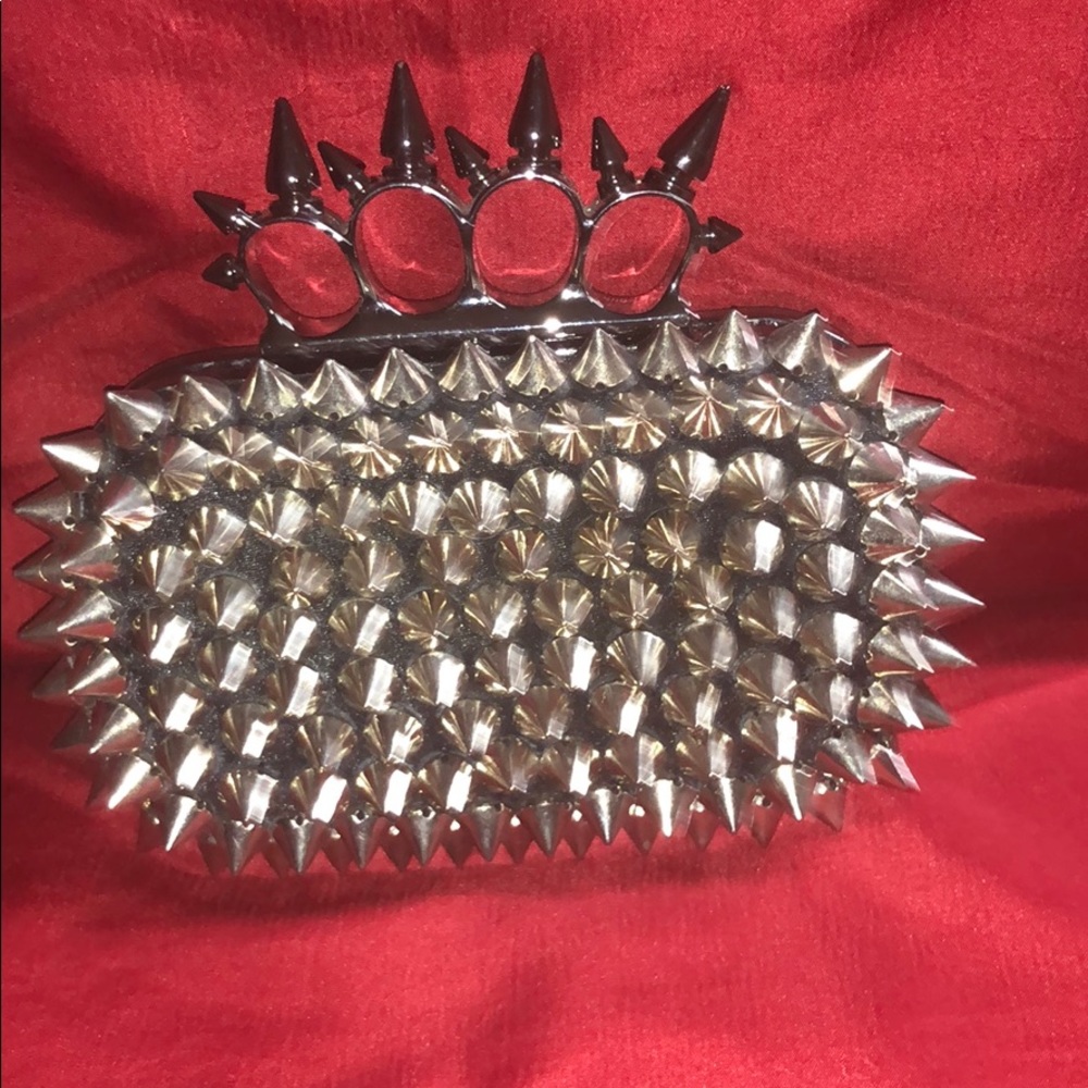 FUNKY SPIKED CLUB CLUTCH